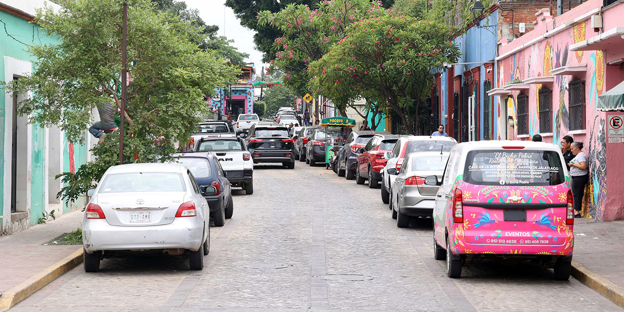 Retiran arcos irregulares en el barrio Jalatlaco | El Imparcial de Oaxaca