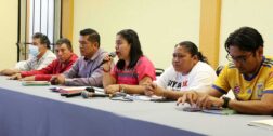 Foto: Luis Alberto Cruz / La dirigencia de la Sección 22 consulta a las delegaciones para un paro indefinido.