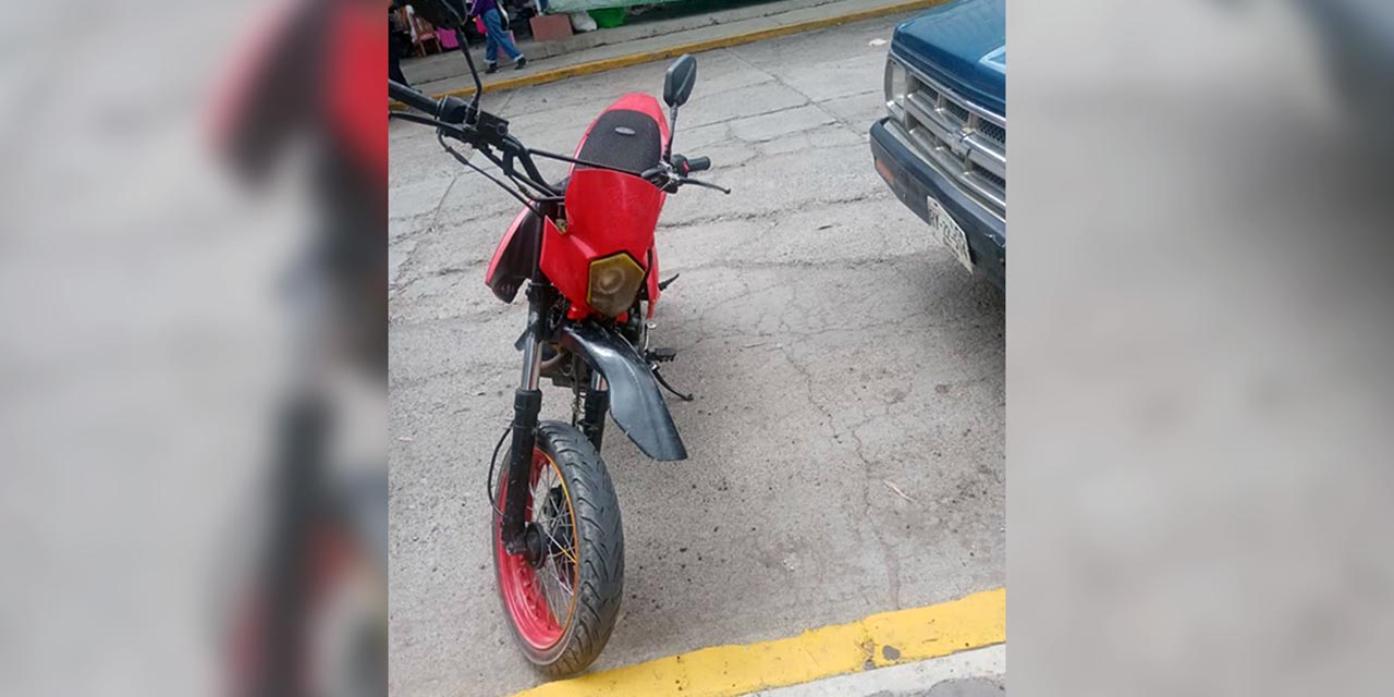Localizan motocicleta robada en Huajuapan.