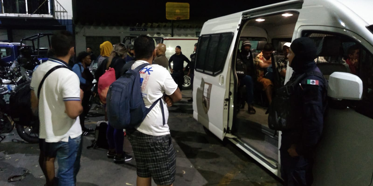 Rescatan a 41 migrantes | El Imparcial de Oaxaca