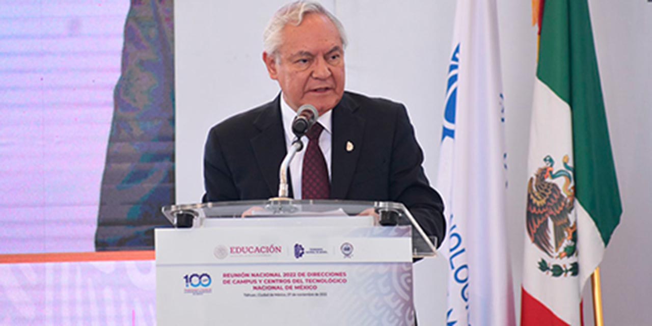 Foto: internet / Ramón Jiménez López, director general del Tecnológico Nacional de México.