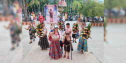 Vecinos del barrio Chiquito rinden culto a San Juan Bautista.