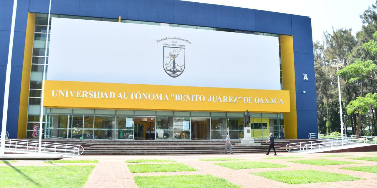 MÁS DE 9 MIL ASPIRANTES PRESENTARON EXAMEN DE ADMISIÓN A LA UABJO