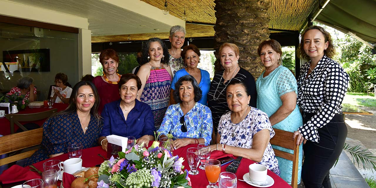 Fotos: Rubén Morales / Zita Sánchez disfrutó de un bonito momento en compañía de sus amistades y amigos.