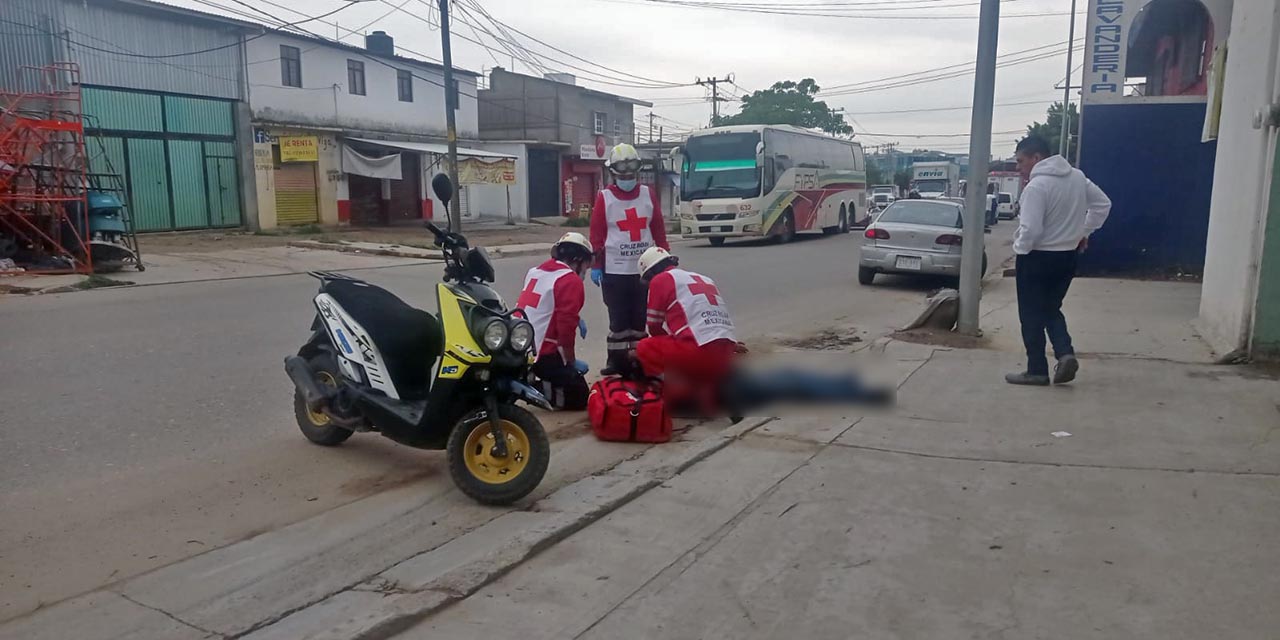 Motociclista derrapa en Riberas del Atoyac | El Imparcial de Oaxaca