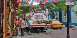 Foto: Lisbeth Mejía / Carros cisternas aliviaron la demanda extraordinaria de agua generada por los visitantes.
