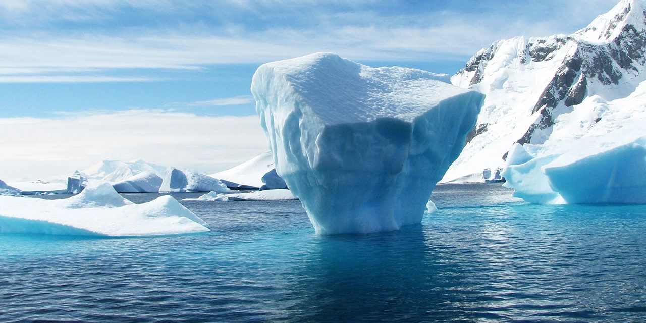 El hielo marino de la Antártida  experimenta un “enorme descenso”