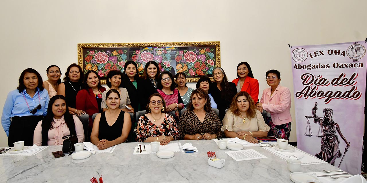Foto: Rubén Morales / Fortalecen lazos integrantes de la Organización Mundial de Abogadas, delegación Oaxaca.