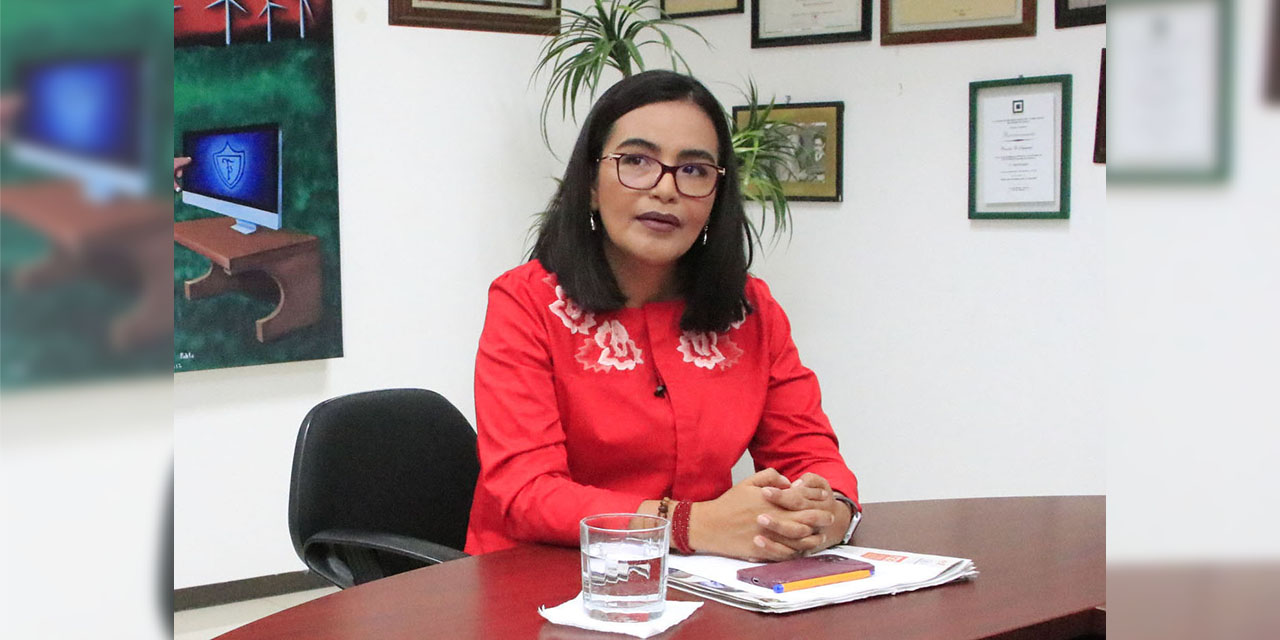 Foto: Adrián Gaytán / Liz Arroyo impulsa ley estatal para hacer obligatoria la formación de servidores públicos en materia de género y violencia contra las mujeres.