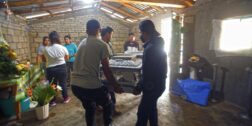 Pobladores de la región despidieron a los seres queridos que perdieron la vida en un camión que cayó a un barranco en Magdalena Peñasco