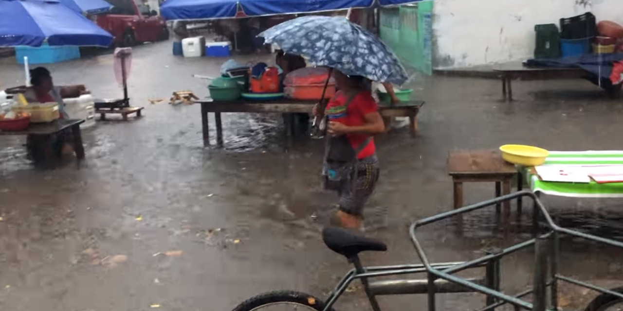 Juchitán amanece inundada tras Onda Tropical número Nueve | El Imparcial de Oaxaca