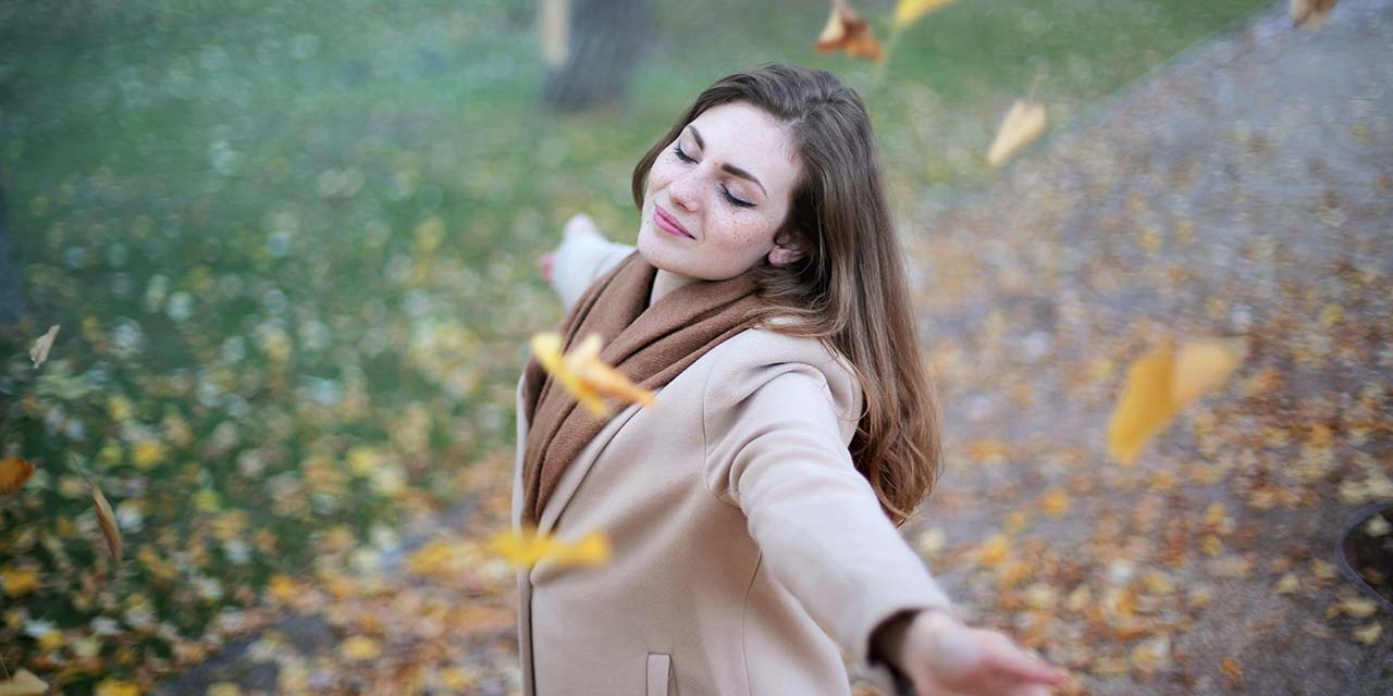 Foto: Pexels / Mujer disfrutando de un tiempo libre