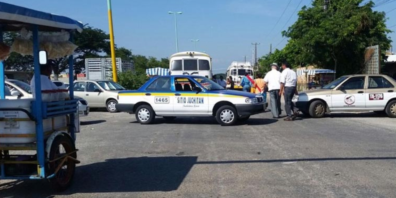 ¡Mega bloqueo! Taxistas amagan con bloquear el Istmo | El Imparcial de Oaxaca