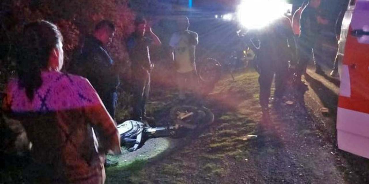 El responsable del accidente viajaba en un Chevy y se dio a la fuga rumbo al centro de Huajuapan.