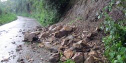 Las intensas lluvias han provocado deslaves y derrumbes en la Sierra Mazateca.