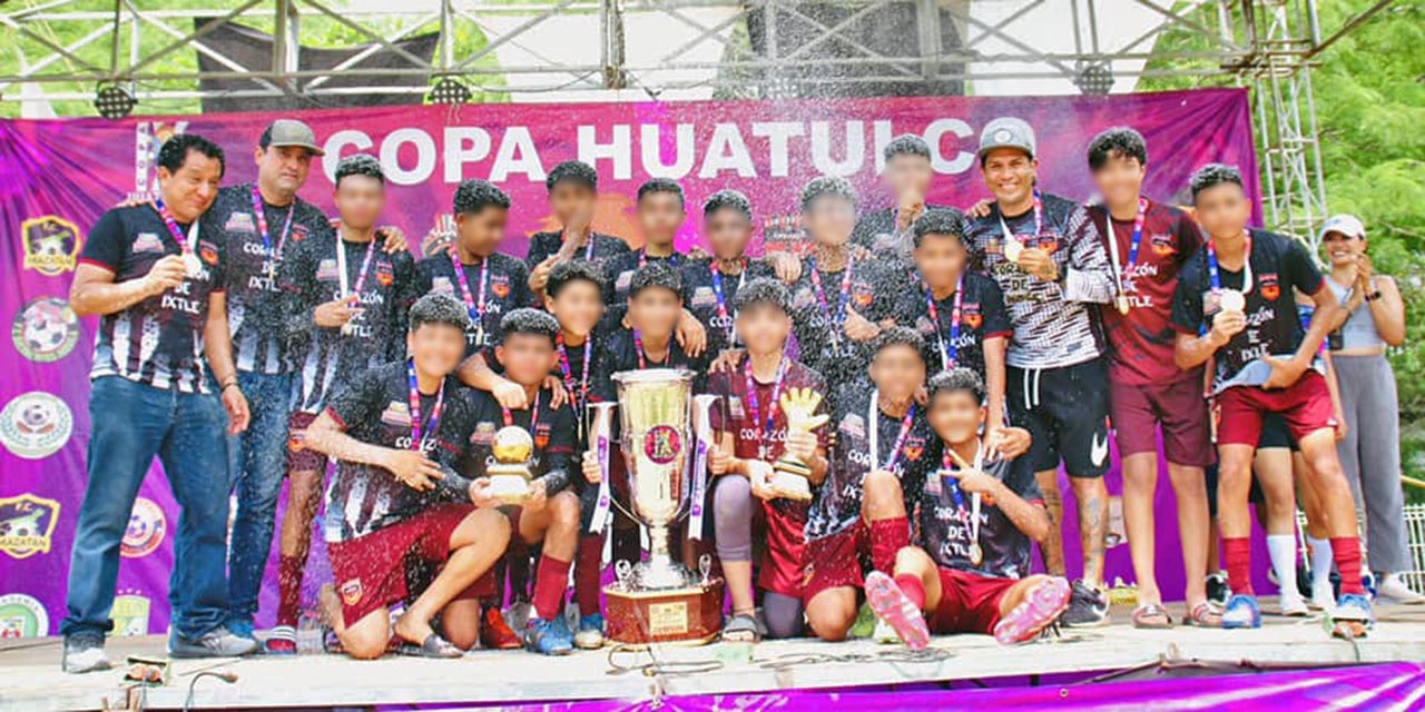 La Copa Huatulco reunió a más de cien equipos.