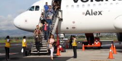 Foto: Luis Alberto Cruz / Pese a los bloqueos de la Sección 22, el Aeropuerto Internacional de Oaxaca registra un nuevo récord de pasajeros durante julio, el mes de la Guelaguetza.