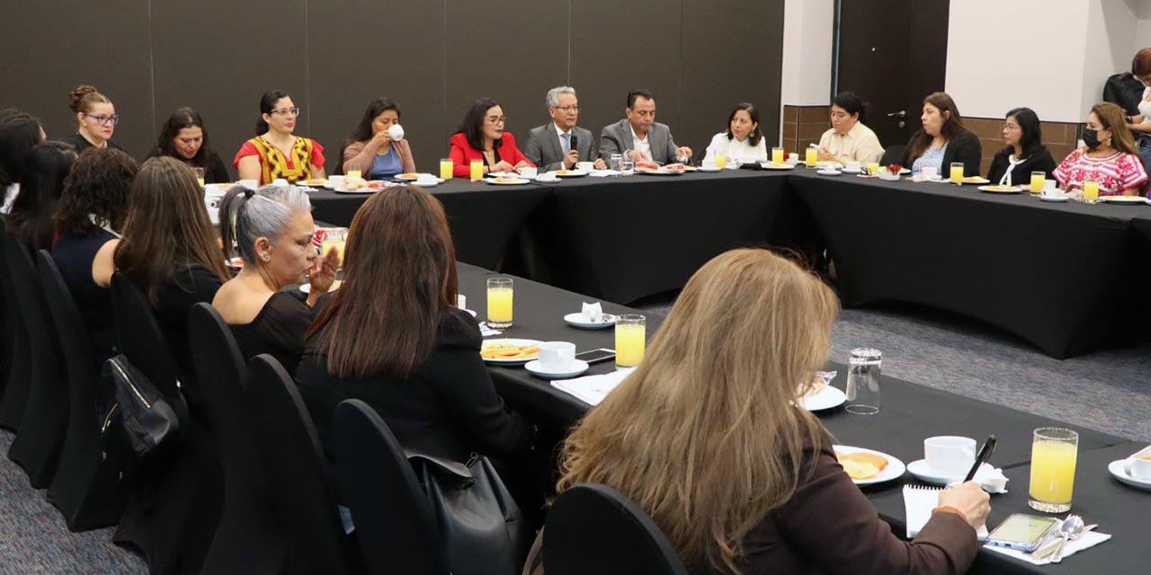 Primer Foro sobre la Ley Estatal de Formación Obligatoria en Materia de Género.