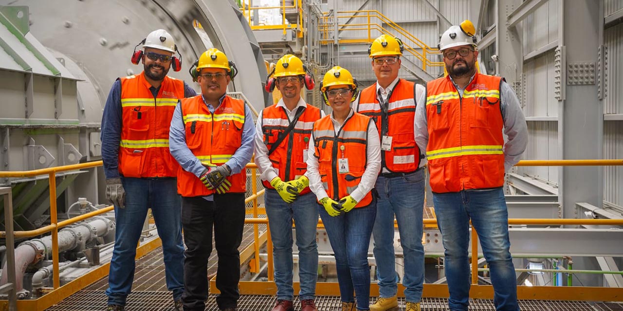 Tuvieron acceso al sistema que comportan los 216 paneles solares que instaló CMC CFE verifica el ahorro de energía y eficiencia energética de la unidad minera San José | El Imparcial de Oaxaca