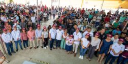 El presidente municipal, Inocente Castellanos Alejos, encabeza la presentación del Programa “Paz con Justicia y Bienestar para el Pueblo de Oaxaca”, en Xoxocotlán.