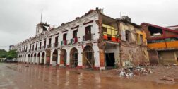 El sismo de magnitud 8.2 del 7 de septiembre de 2017 dejó graves daños en la región del Istmo. El palacio municipal de Juchitán, quedó en ruinas.