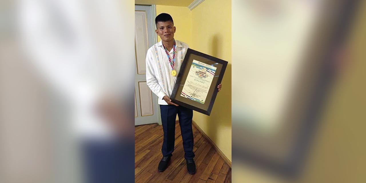 Gana costeño Premio Estatal de la Juventud | El Imparcial de Oaxaca