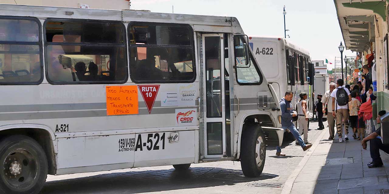 Foto: Luis Alberto Cruz / Insisten empresarios en aumento a la tarifa para el transporte urbano en Oaxaca.