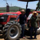 Entrega Minera Cuzcatlán tractor a productores de San José del Progreso