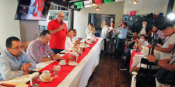 Foto: Adrián Gaytán / La dirigencia estatal del PRI que encabeza Javier Villacaña, brinda su respaldo a Xóchitl Gálvez.