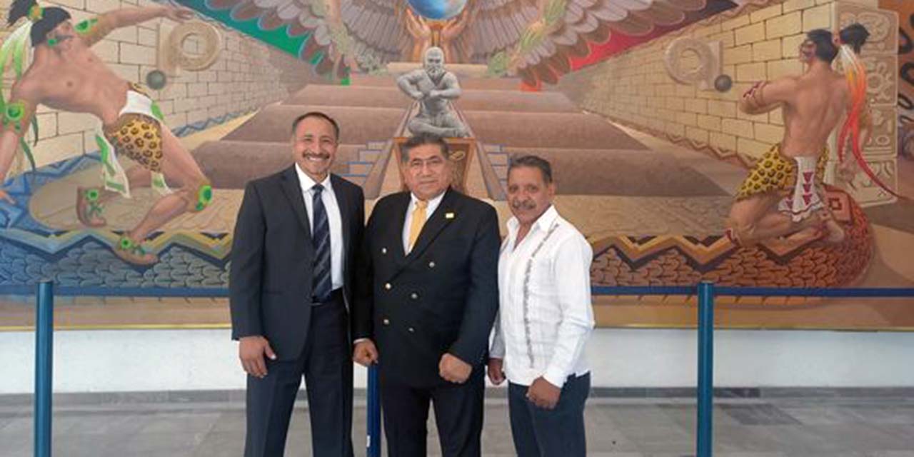 Los dirigentes de la Asociación Oaxaqueña de Karate estuvieron presentes en la ratificación.