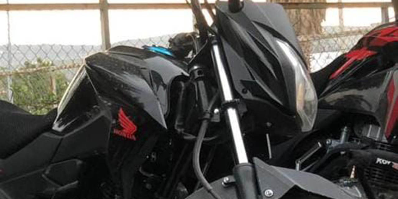 Roban motocicleta  en Huajolotitlán