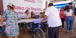 Foto: Municipio de Oaxaca de Juárez / Mesa de registro para la atención médica por parte de los Quijotes.