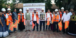 Reinician los trabajos de reconstrucción de la Casa de la Cultura de Juchitán.