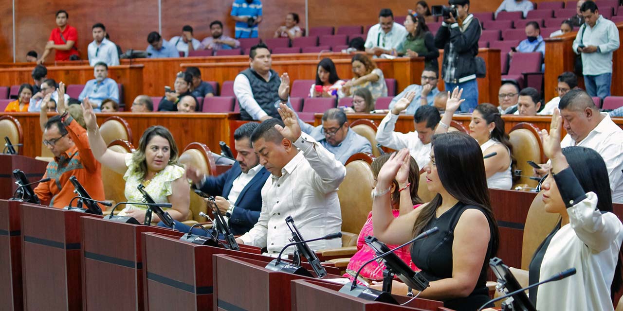 Foto: Congreso de Oaxaca / Sesión en San Raymundo Jalpan.