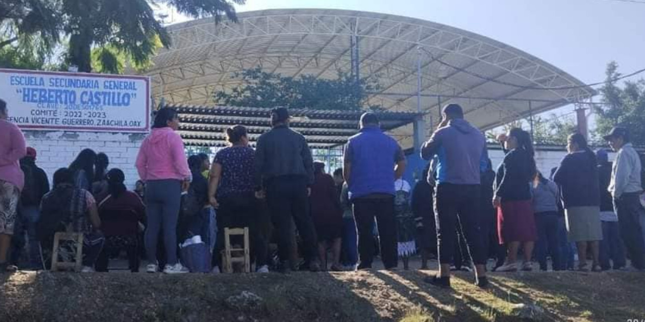 Acusan a profesor de acoso sexual; toman secundaria en Zaachila | El Imparcial de Oaxaca