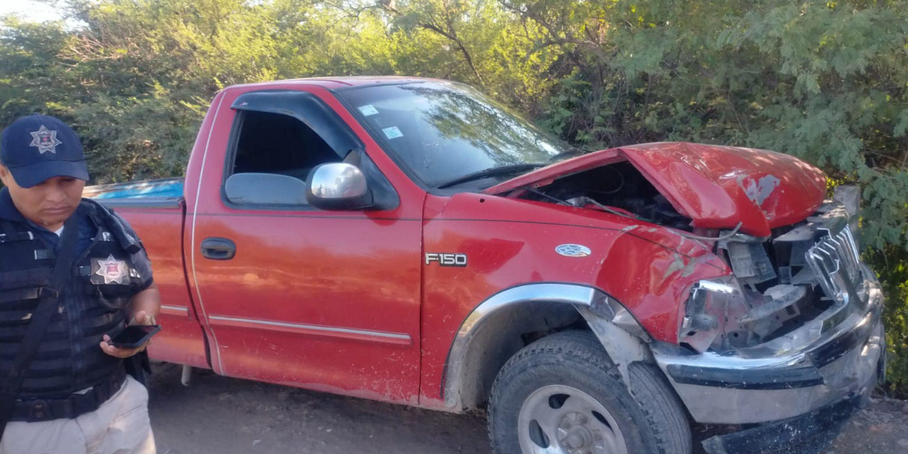 Hallan camioneta siniestrada entre Juchitán y Unión Hidalgo | El Imparcial de Oaxaca