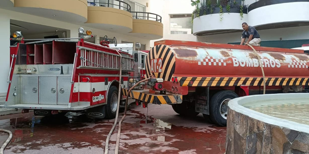 Incendio en hotel genera zozobra; bomberos lo sofocan en Huatulco | El Imparcial de Oaxaca