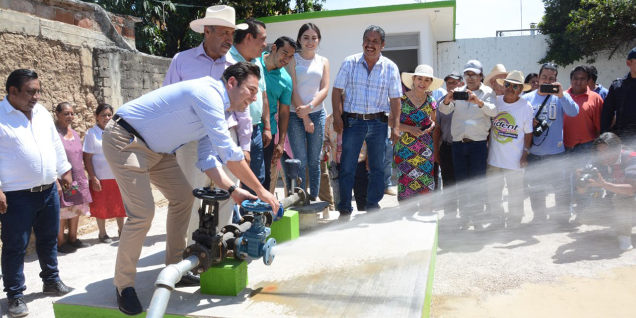Sin apoyo municipal pobladores de San Fco Tutla sortean estiaje | El Imparcial de Oaxaca
