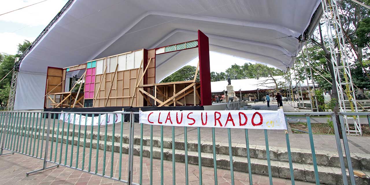 Foto: Adrián Gaytán // Clausura simbólica de manteado para el festival de Mole de Caderas organizado por Sectur de Saymi Pineda.
