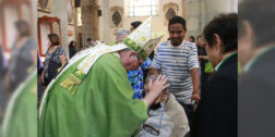 Foto: Adrián Gaytán // El arzobispo Pedro Vázquez insistió en solidarizarse con los hermanos migrantes.