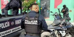 Elementos de la Policía Municipal realizaron rondines para buscar a las ladronas restantes.