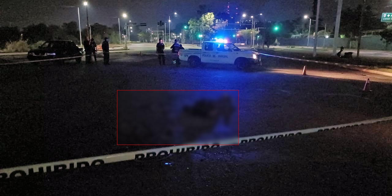 Fue atropellado por un camión de basura del municipio de Oaxaca que después apareció abandonado.