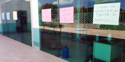 Foto: El Imparcial Del Istmo // Personal médico del hospital de Juchitán cumple cuatro días en paro.