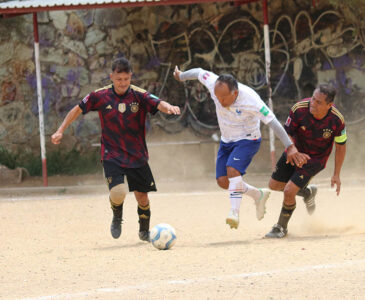 Fotos: Leobardo García Reyes / Se dieron excelentes partidos en el futbol de veteranos.