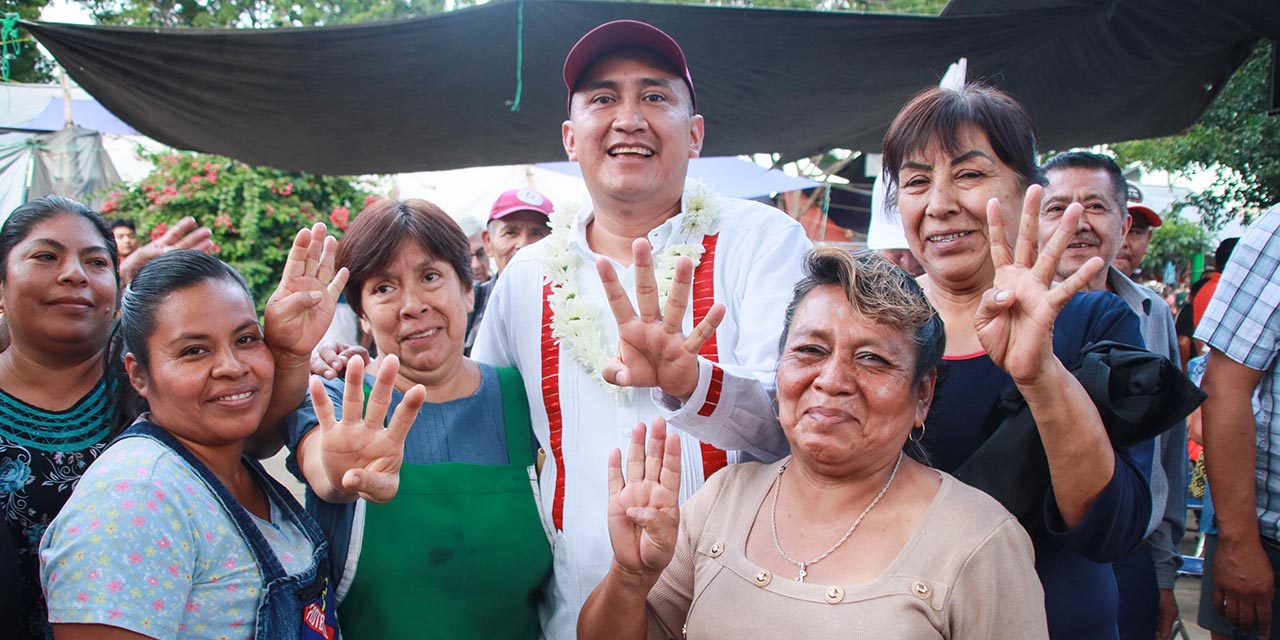 Vendedoras de la Central, hicieron recordar a Nino Morales, su niñez, como vendedor de mangos | El Imparcial de Oaxaca