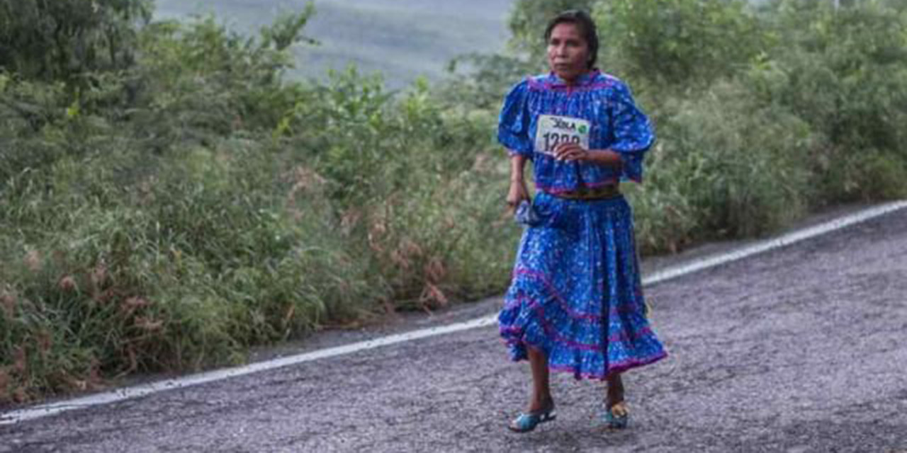 Mujer rarámuri, Isadora Rodríguez, triunfa en el Maratón Jebla 2023 de Tamaulipas | El Imparcial de Oaxaca