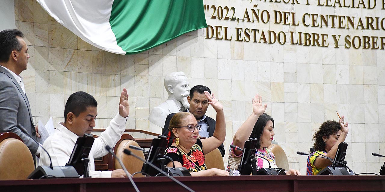 Clausuran diputados periodo ordinario de sesiones y entran en receso  | El Imparcial de Oaxaca