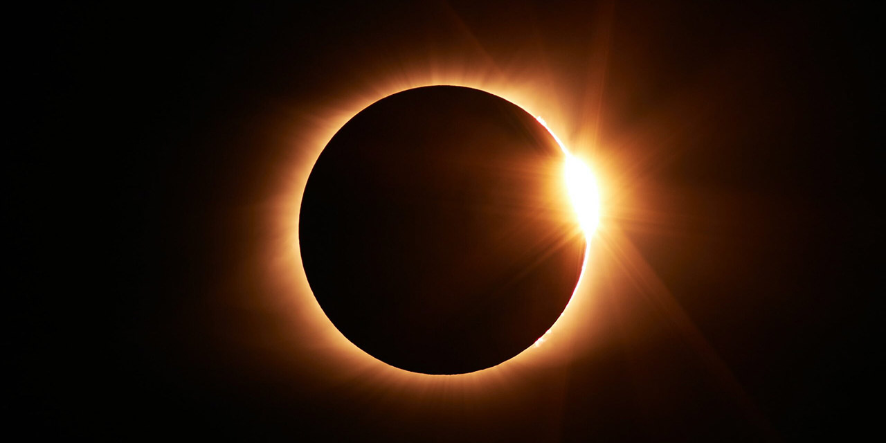 Mira la cobertura del Eclipse de este 14 de Octubre EN VIVO