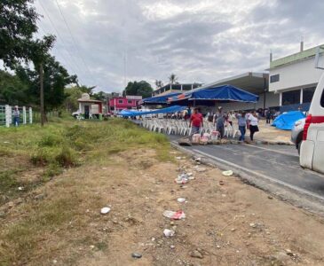 El cierre carretero se realizó para exigir al gobierno estatal que la Vicefiscalía mantenga su domicilio en Jamiltepec y no en Pinotepa Nacional.