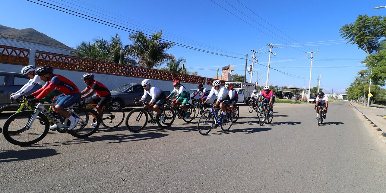 Fotos: Leobardo García Reyes // El próximo fin de semana el ciclismo se traslada a Huatulco.